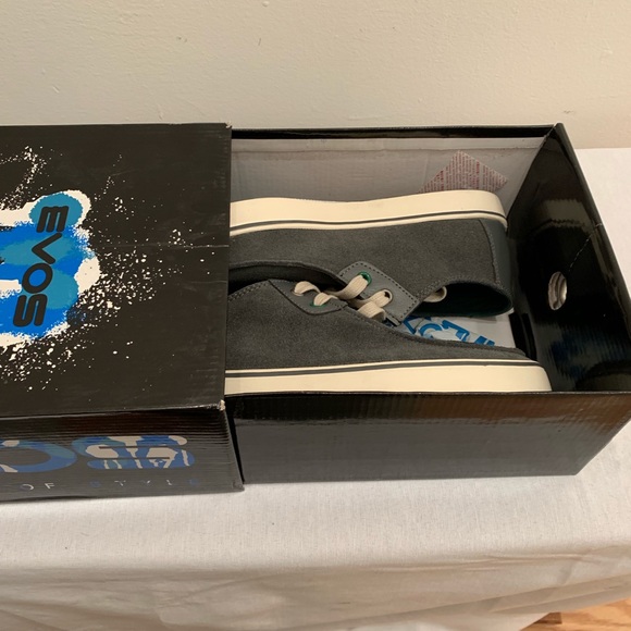 Evos  Kangaroo Low Chukka Loafers - Picture 7 of 8